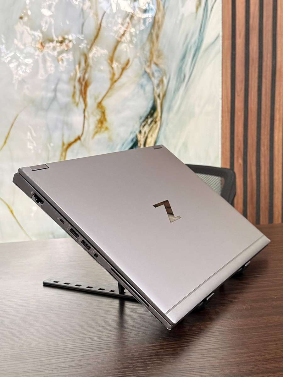 HP ZBook Fury 15 G7 Mobile Workstation  10th Generation Intel® Core i5-10400H processor, NVIDIA Qu