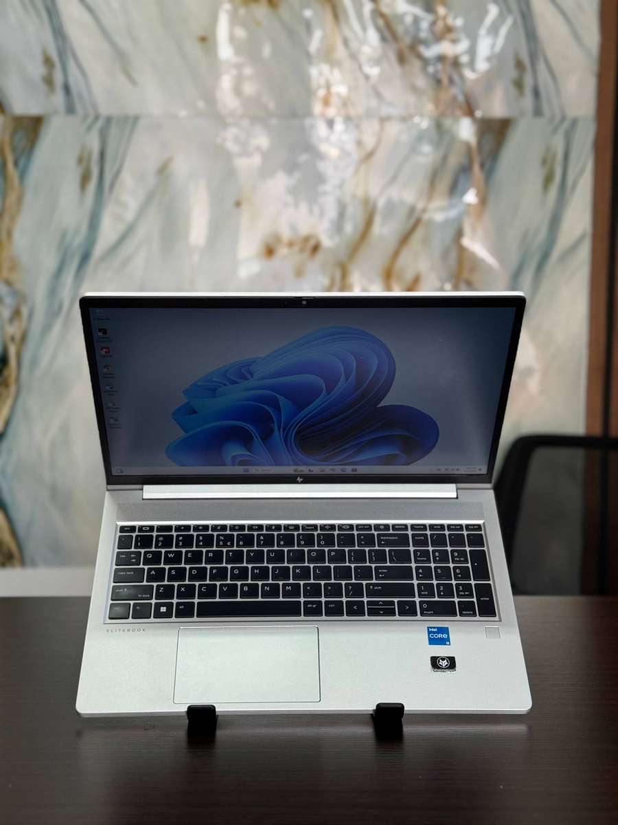 HP EliteBook 650 G9 (12th Gen i5)  12th Gen Intel Core i5-1235U with Intel Iris Xe Graphics