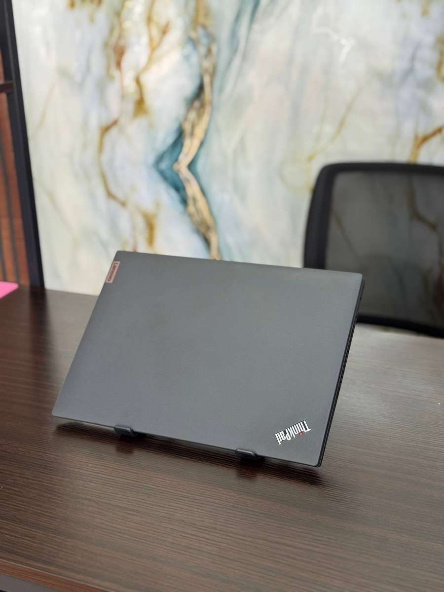 Lenovo ThinkPad T14 (12th Gen i5)  12th Gen Intel Core i5-1245U , with Intel Xe Iris Graphics
