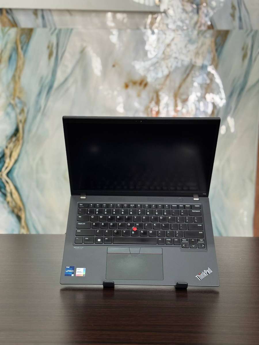 Lenovo ThinkPad T14 (12th Gen i5)  12th Gen Intel Core i5-1245U , with Intel Xe Iris Graphics
