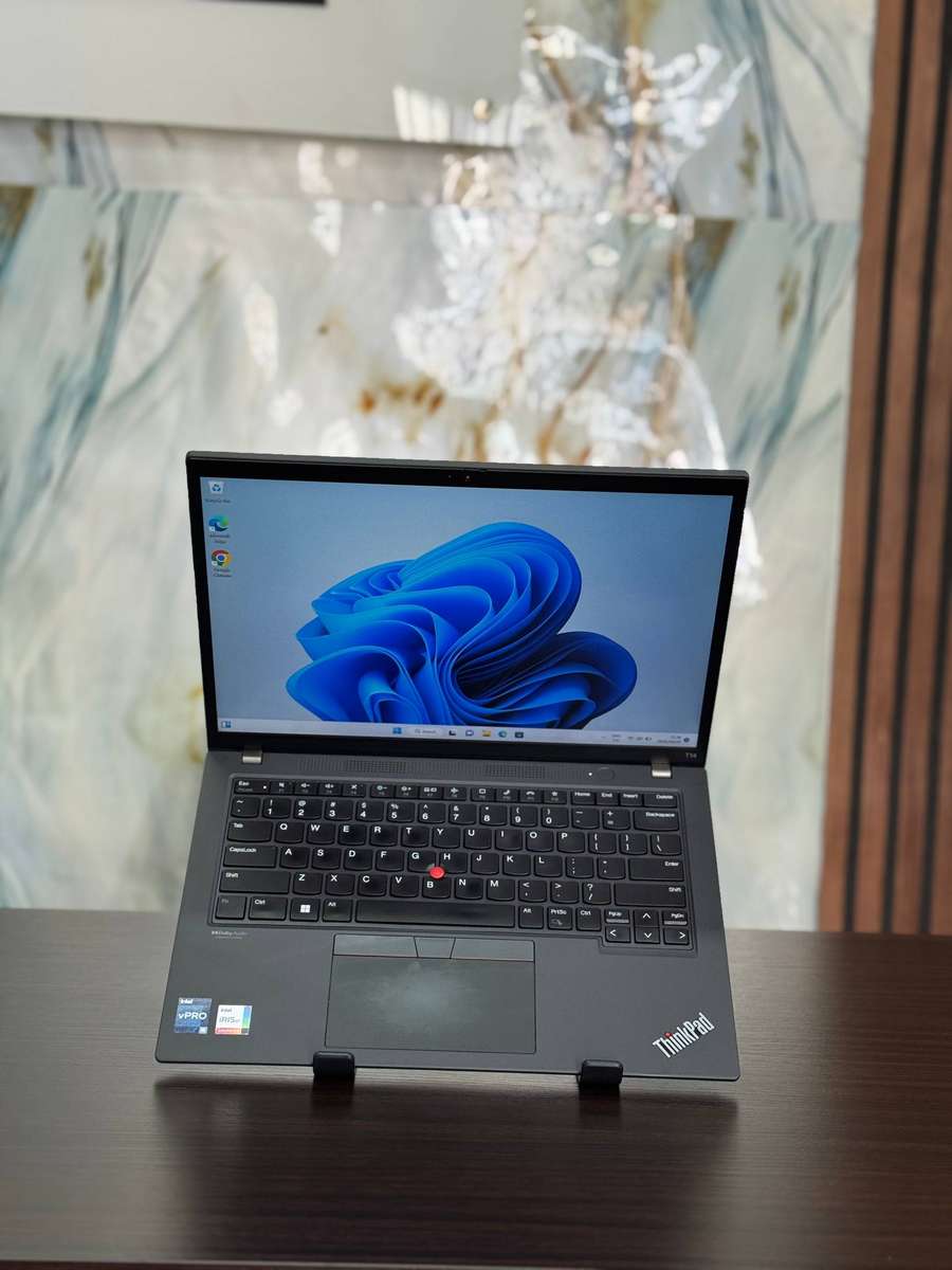 Lenovo ThinkPad T14 (12th Gen i5)  12th Gen Intel Core i5-1245U , with Intel Xe Iris Graphics