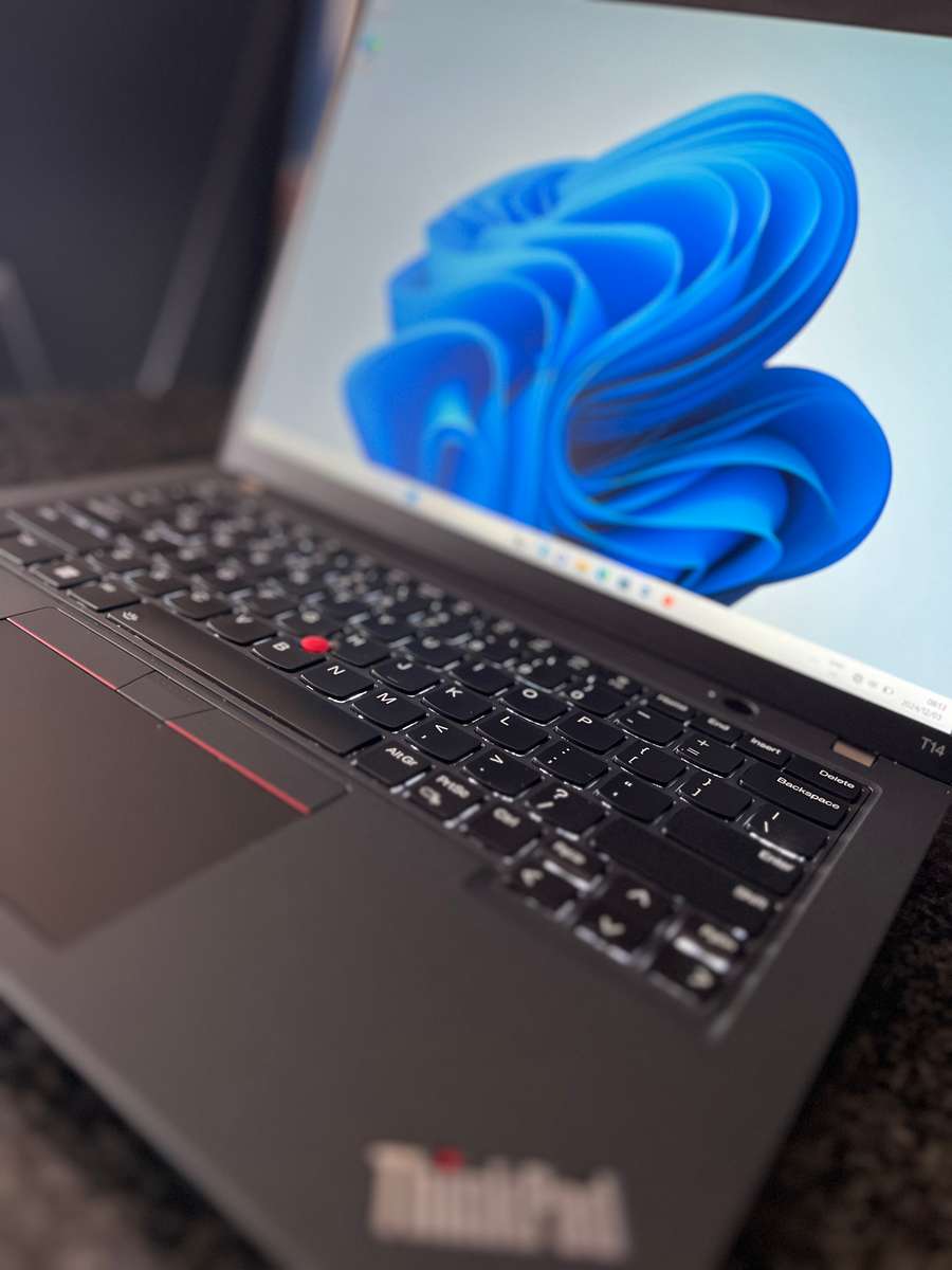 Lenovo Thinkpad T14 Gen 4, AMD RYZEN 5Pro, 7540U, Radeon 740M Graphics