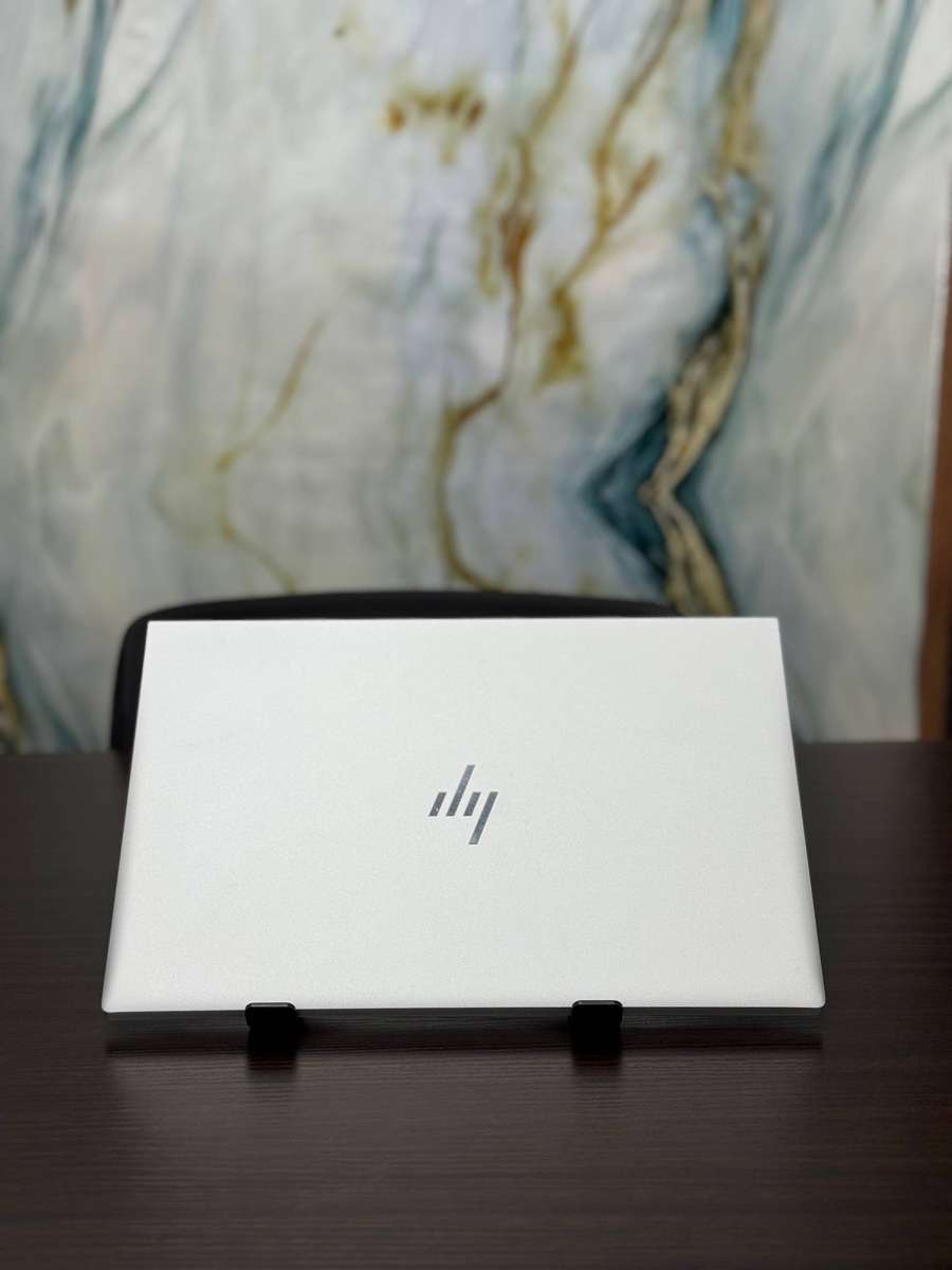 HP EliteBook 840 G8 (11th Gen Intel Core i5)  Processor: 11th Gen Intel® Core i5-1135G7 / i5-1145G