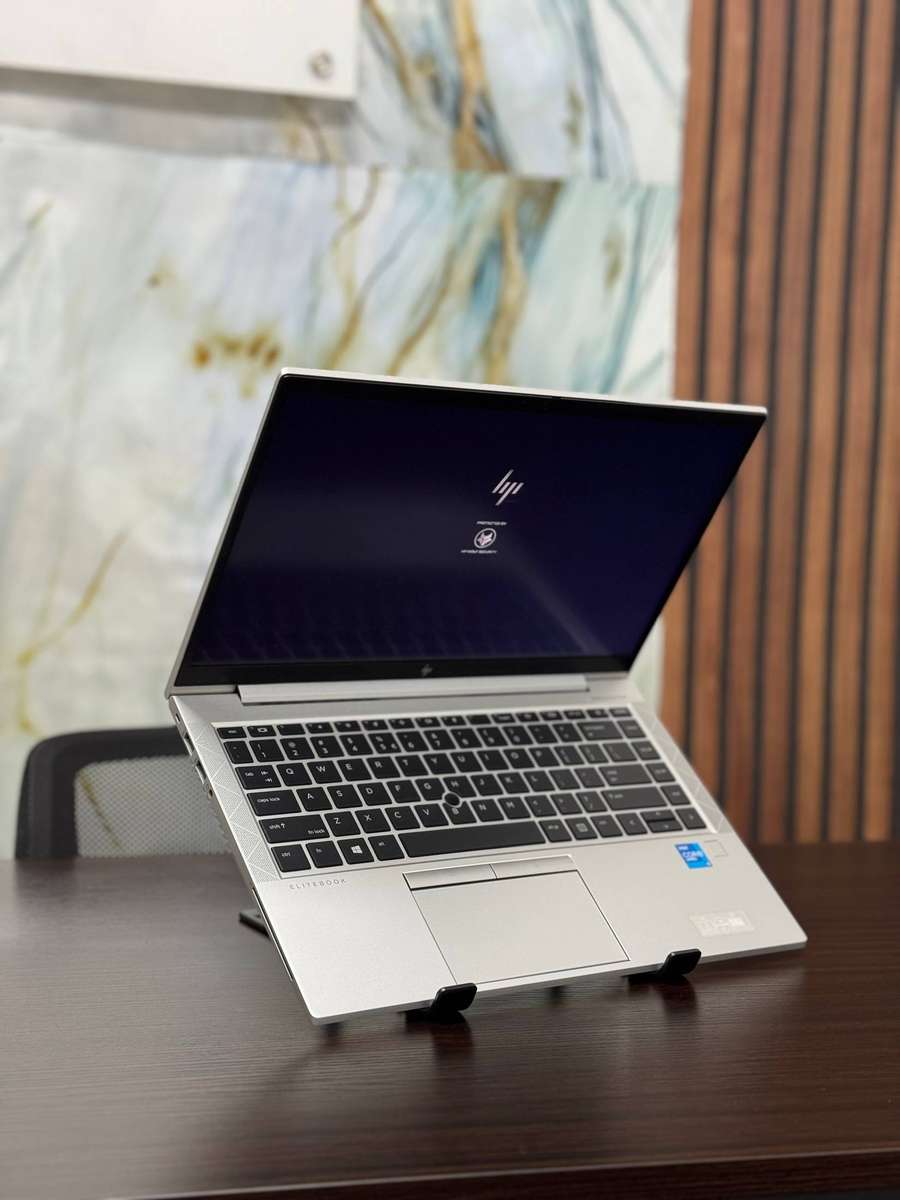 HP EliteBook 840 G8 (11th Gen Intel Core i5)  Processor: 11th Gen Intel® Core i5-1135G7 / i5-1145G