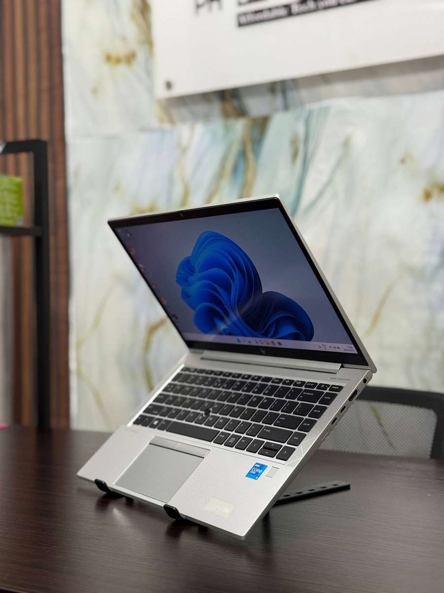 HP EliteBook 840 G8 (11th Gen Intel Core i5)  Processor: 11th Gen Intel® Core i5-1135G7 / i5-1145G