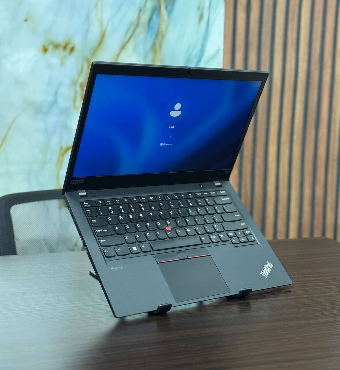Lenovo ThinkPad T14  11th Gen Intel Core i5-1145G7 processor, with Intel Iris Xe Graphics