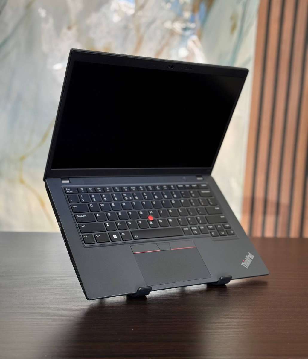 Lenovo ThinkPad L14  12th Gen Intel Core i5-1245U processor, Intel Iris Xe Graphics