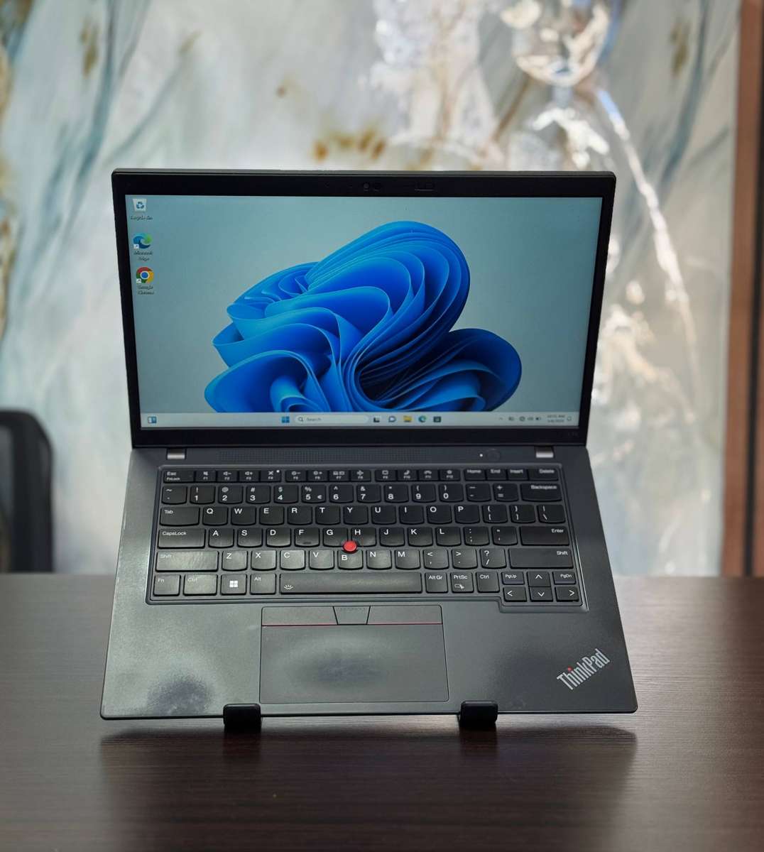 Lenovo ThinkPad L14  12th Gen Intel Core i5-1245U processor, Intel Iris Xe Graphics