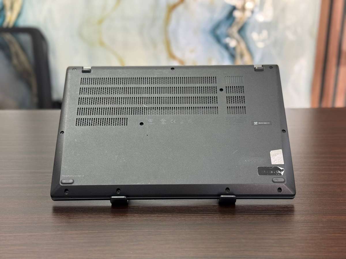 Lenovo ThinkPad L14  12th Gen Intel Core i5-1245U processor, Intel Iris Xe Graphics