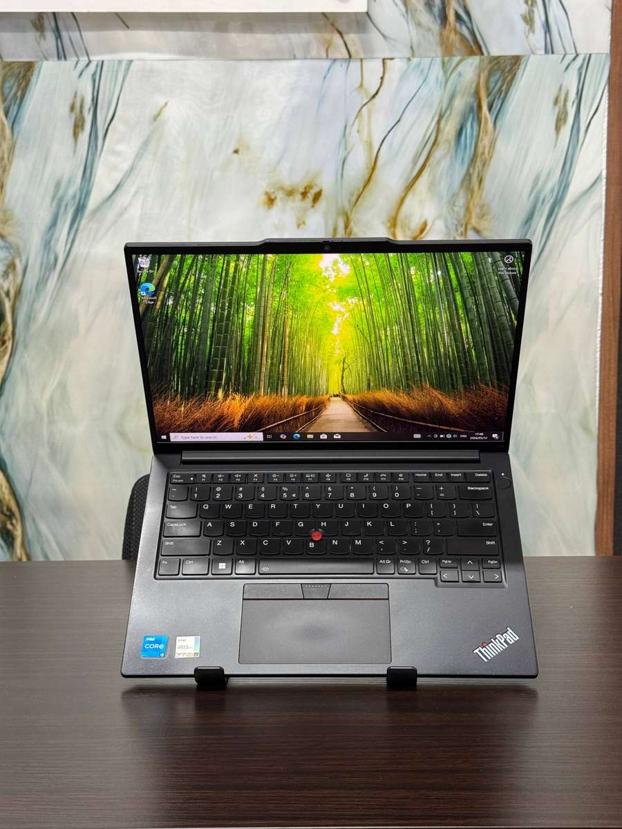 Lenovo ThinkPad E14 Gen 5  13th Gen , Intel Core i5-1335U , with intel Iris Xe Iris Graphics
