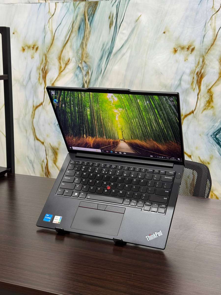 Lenovo ThinkPad E14 Gen 5  13th Gen , Intel Core i5-1335U , with intel Iris Xe Iris Graphics