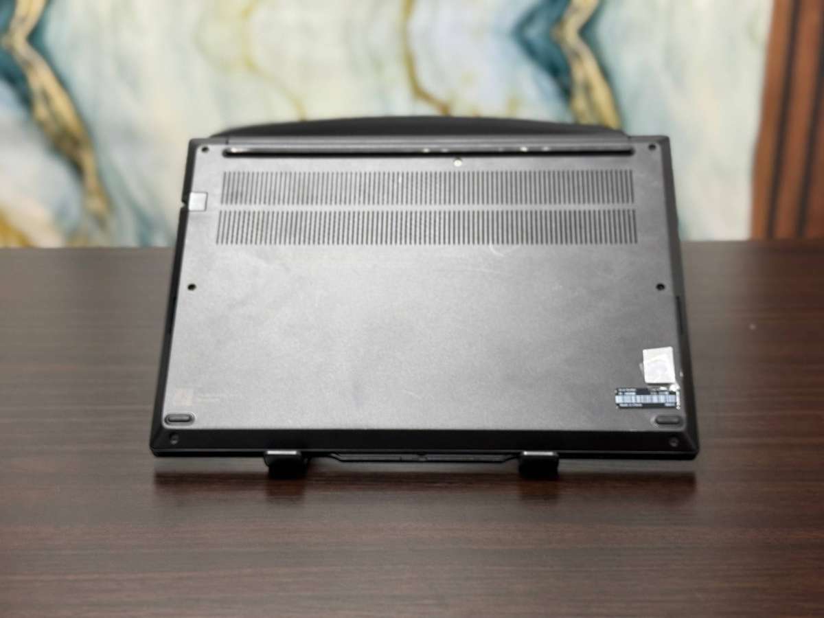 Lenovo ThinkPad E14 Gen 5  13th Gen , Intel Core i5-1335U , with intel Iris Xe Iris Graphics