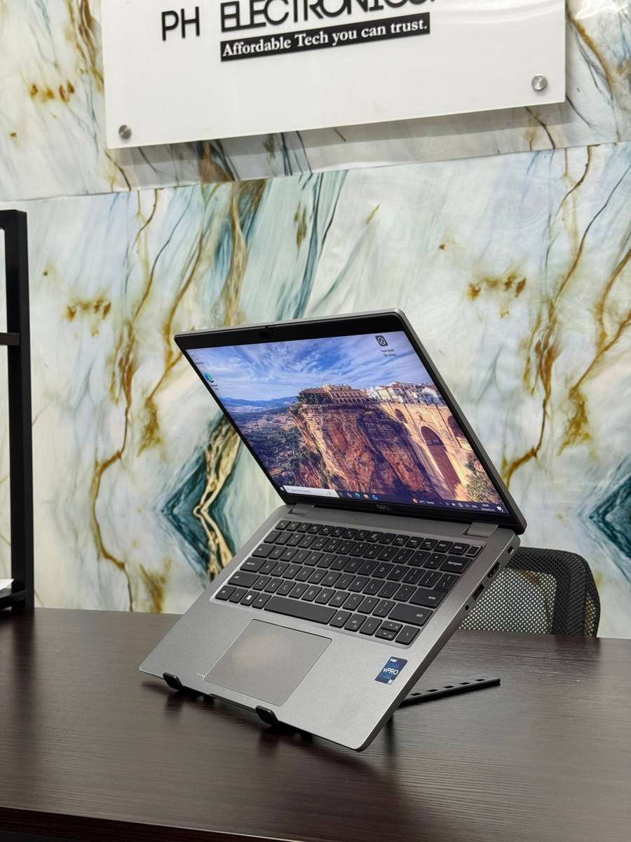 Dell Latitude 5440 i7 vPro 13th Gen  Intel Core i7-1365U vPro (13th Gen) TouchSceen