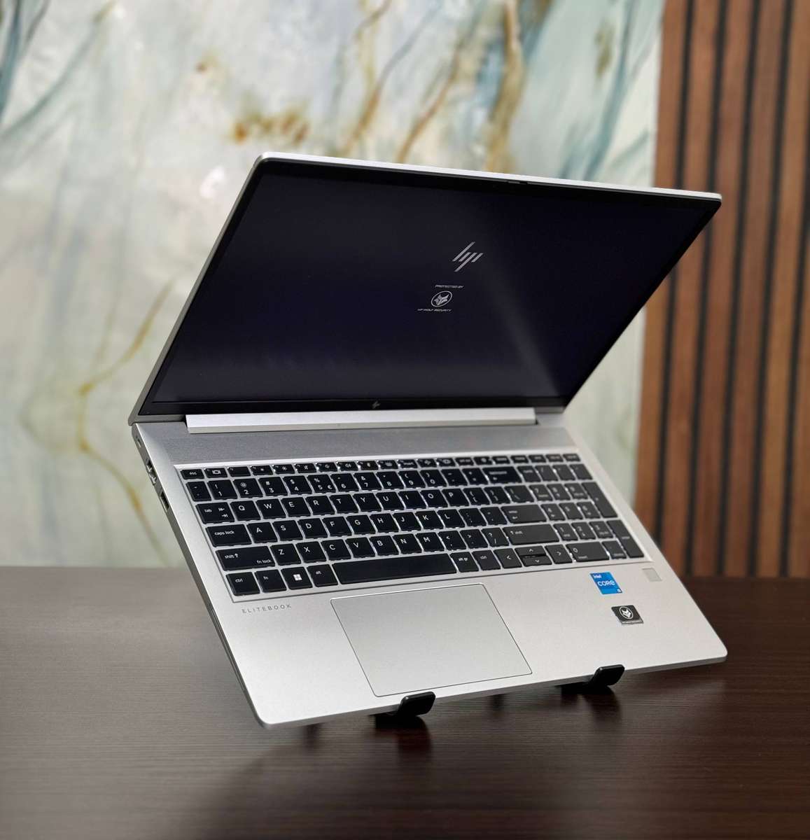 HP EliteBook 650 G9 (12th Gen i5)  12th Gen Intel Core i5-1235U with Intel Iris Xe Graphics