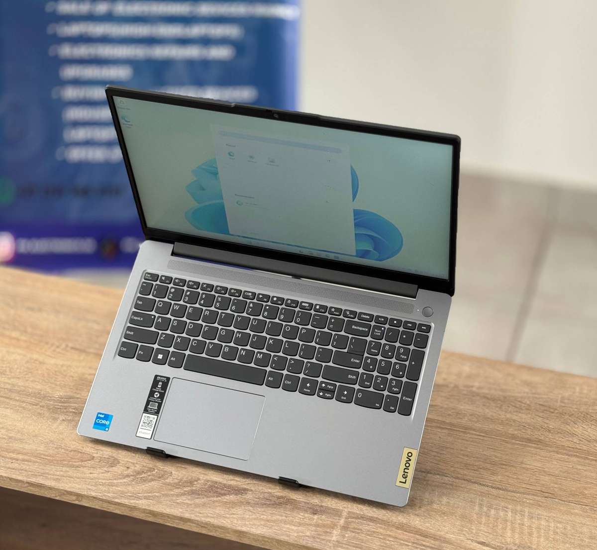 Lenovo IdeaPad Slim(15inch) Intel(R) Core i5 - 12450CPU, 12th Generation