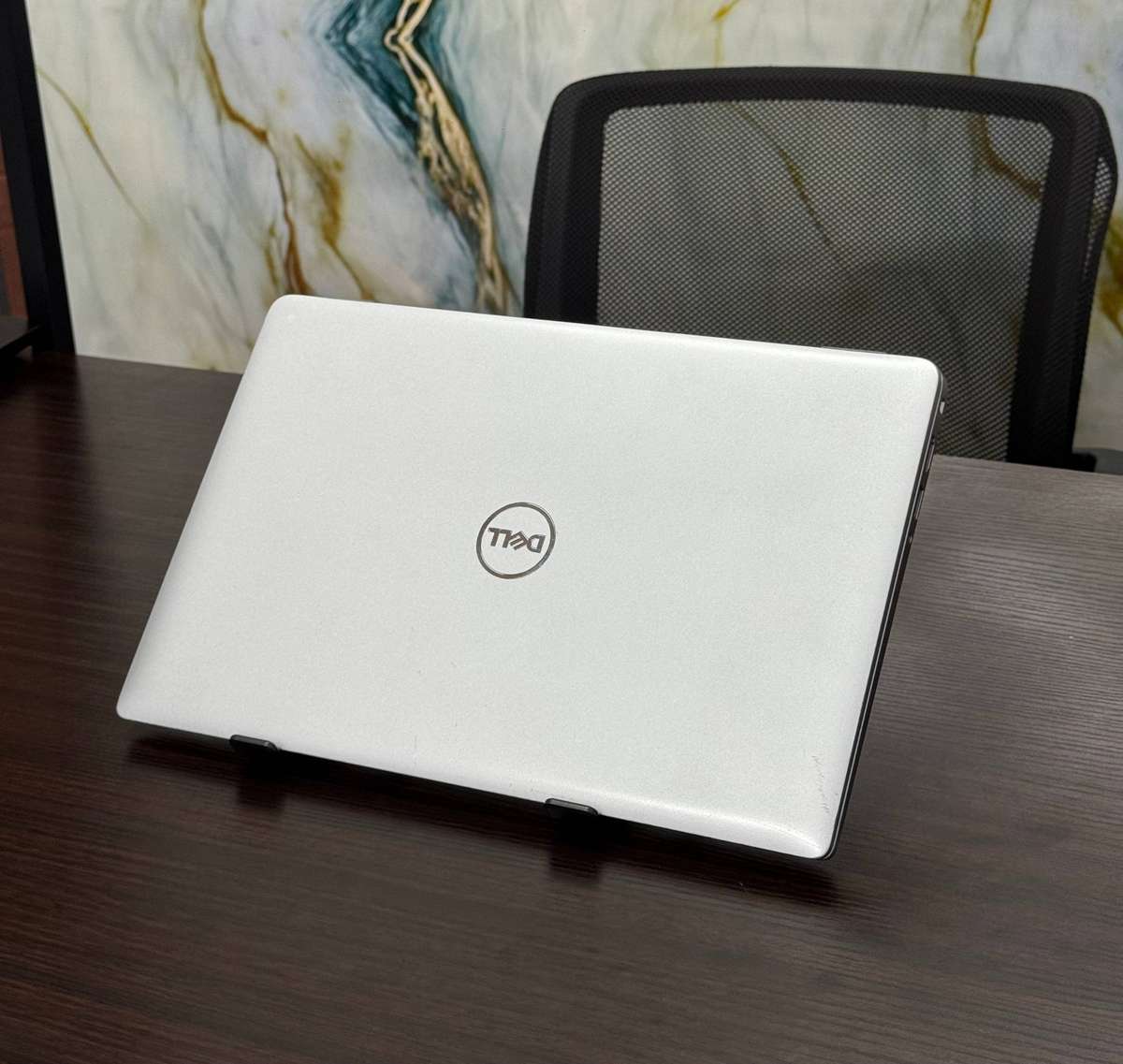 Dell Latitude 5450  Intel Core Ultra 7 155U | with Intel AI Boost NPU