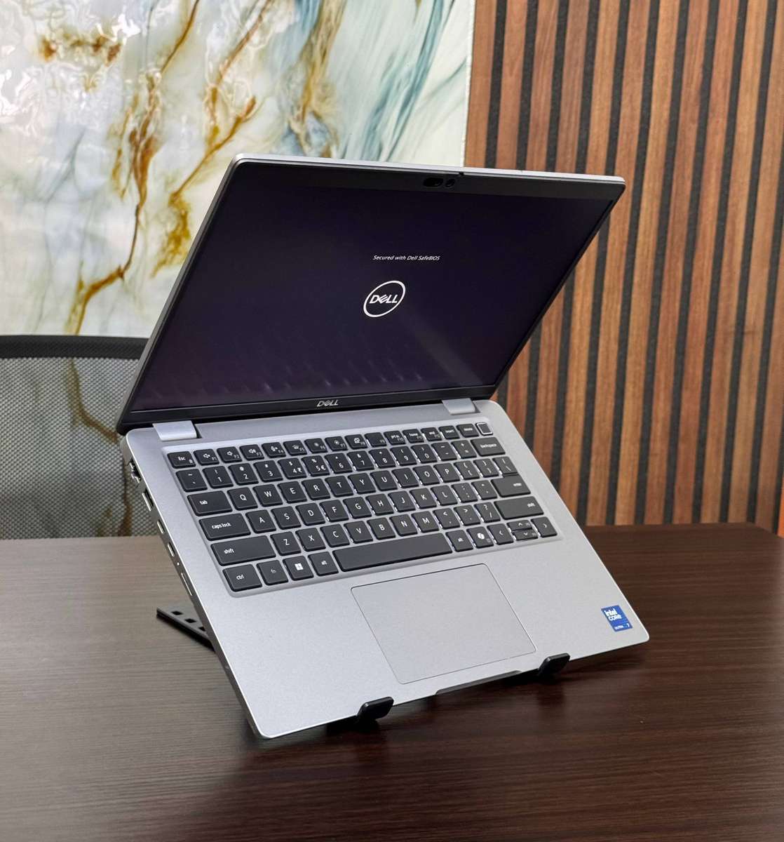 Dell Latitude 5450  Intel Core Ultra 7 155U | with Intel AI Boost NPU