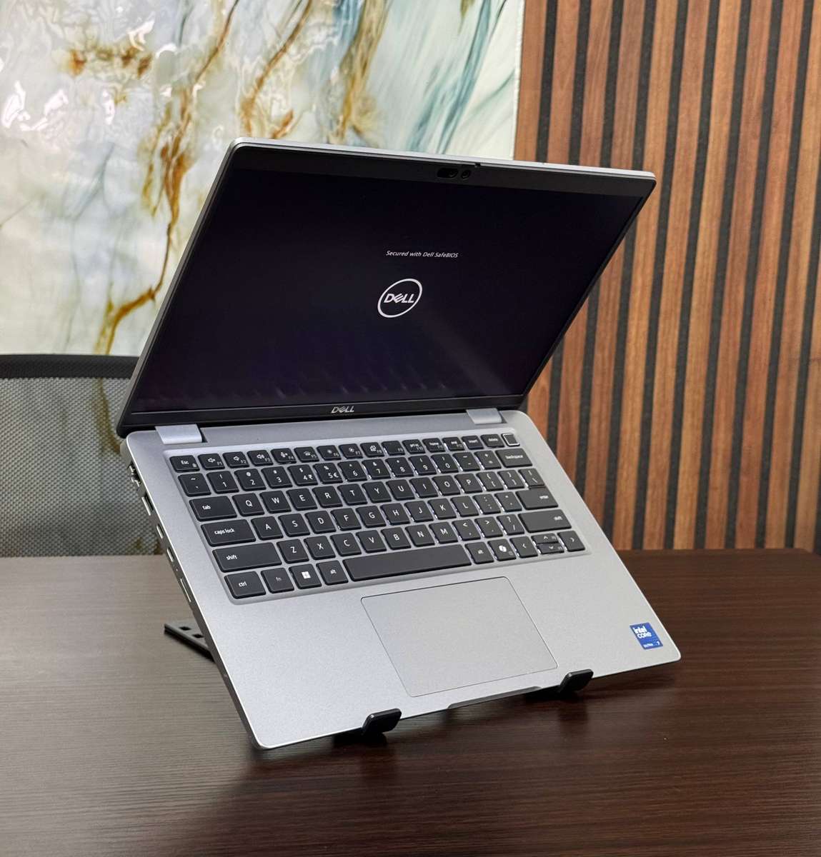 Dell Latitude 5450  Intel Core Ultra 7 155U | with Intel AI Boost NPU