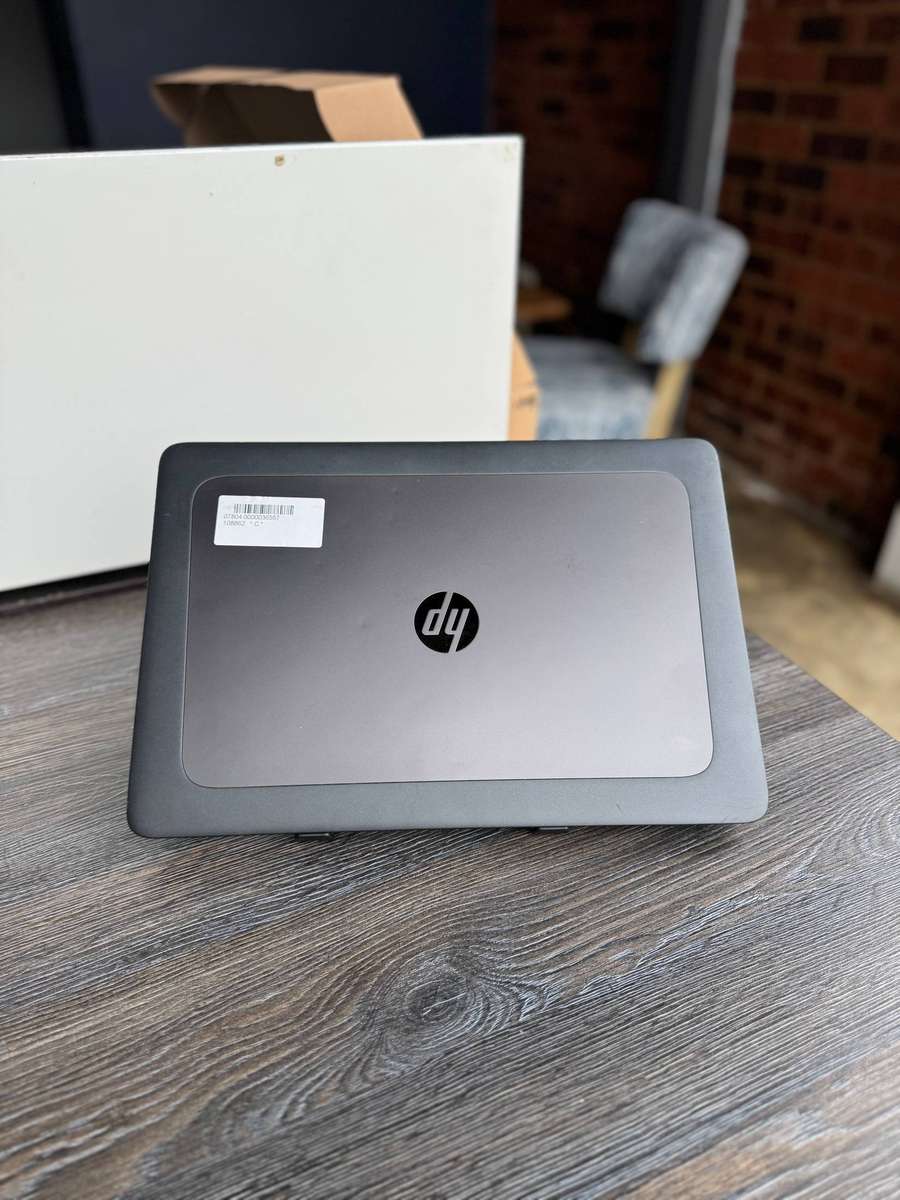 HP ZBook 15 G4 Mobilework station Intel Core i7-7820HQ quad-core processor , With Nvidia Graphics