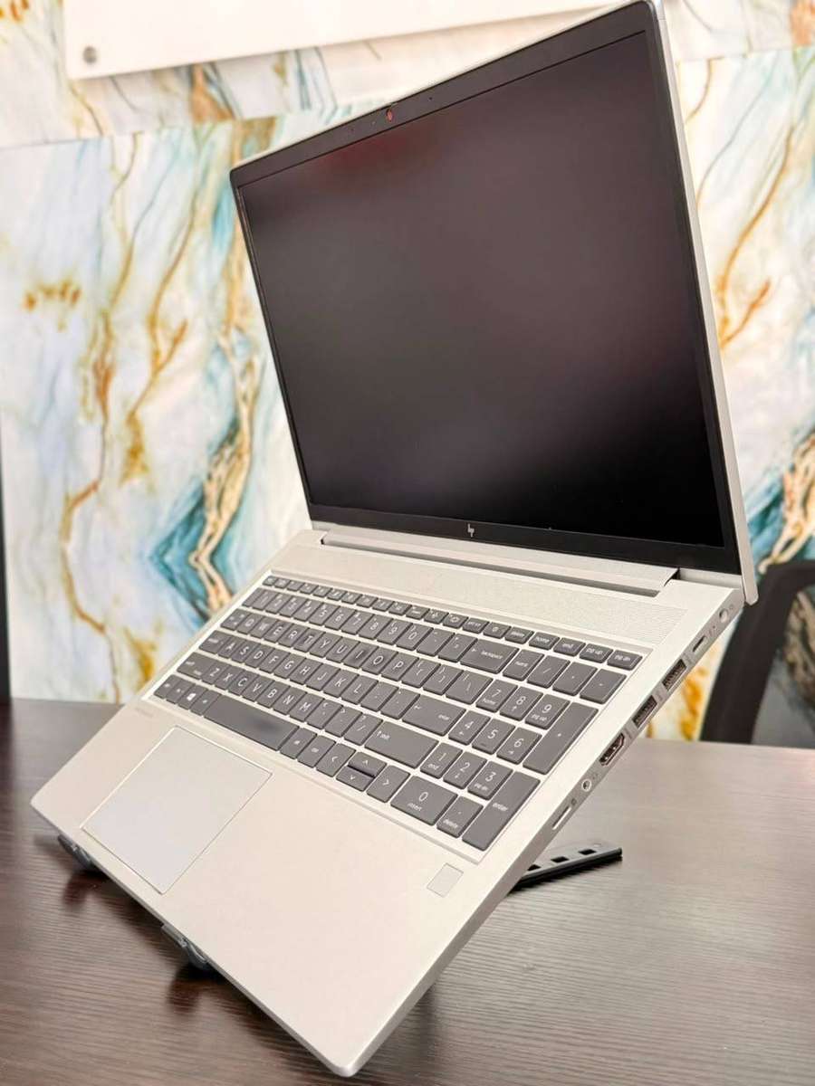 HP ProBook 650 G8  11th Gen Intel Core i5-1135G7 processor, with Intel Iris Xe Graphics
