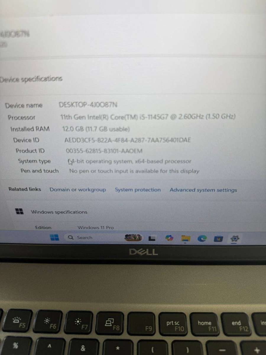 Dell Latitude 5520  11th Gen Intel Core i5-1145G7 processor with Intel Iris Xe Graphics
