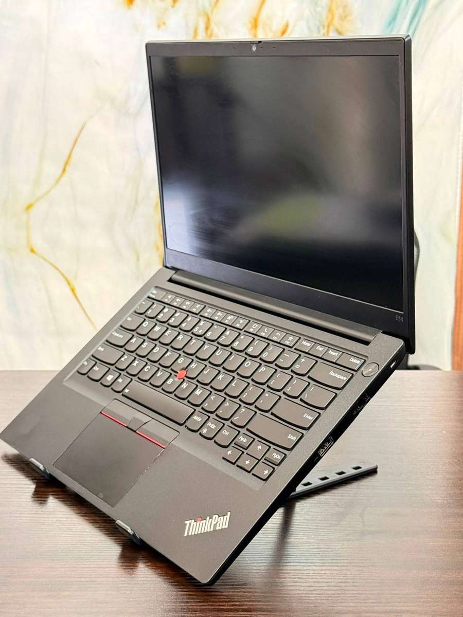 Lenovo ThinkPad E14  Processor: Intel Core i5-1135G7 (11th Gen with Intel Iris Xe Graphics 