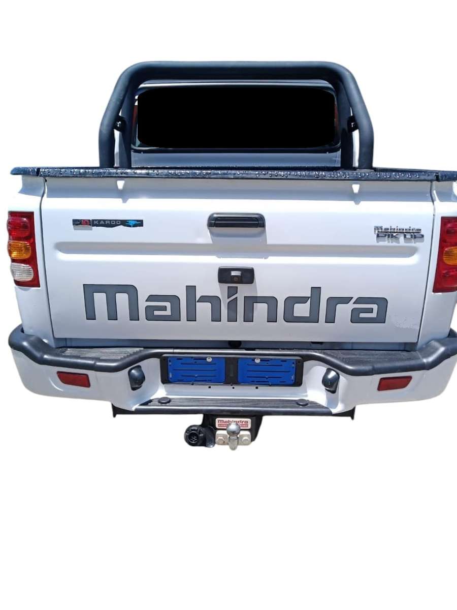 Mahindra Karoo sticker set