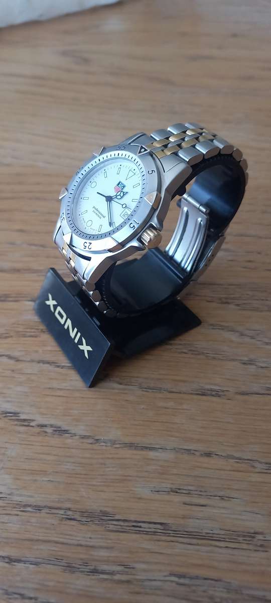 Tag Heuer Professional