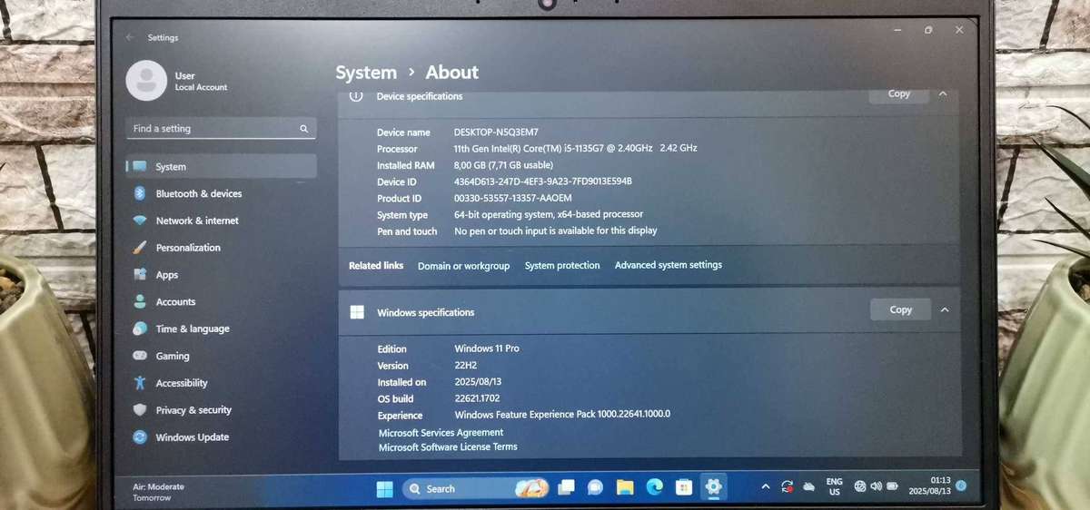 Lenovo E14_11th gen i5_512GB SSD_FHD 1920x1080