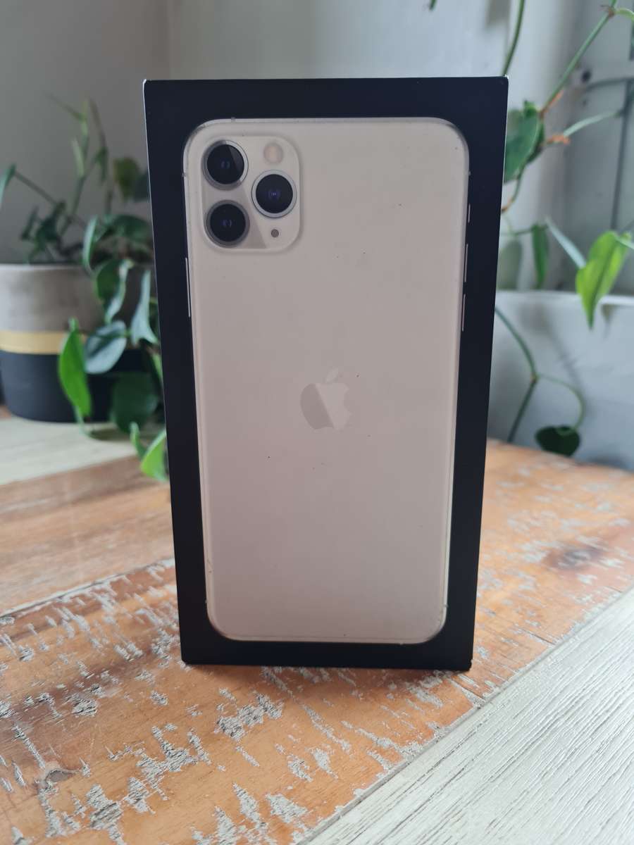 Apple iPhone 11 Pro Max 64GB Silver