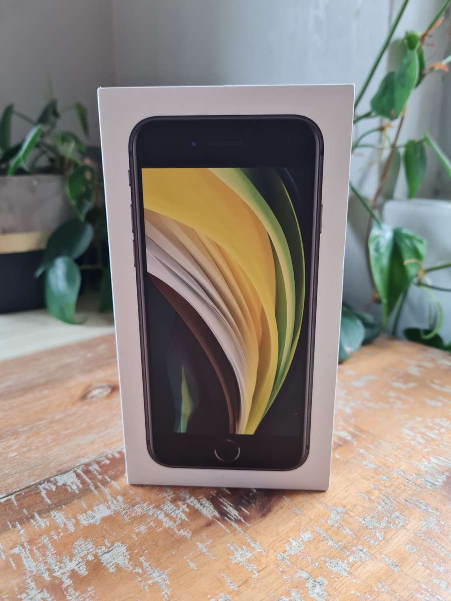 Apple iPhone SE 2020 64GB Black