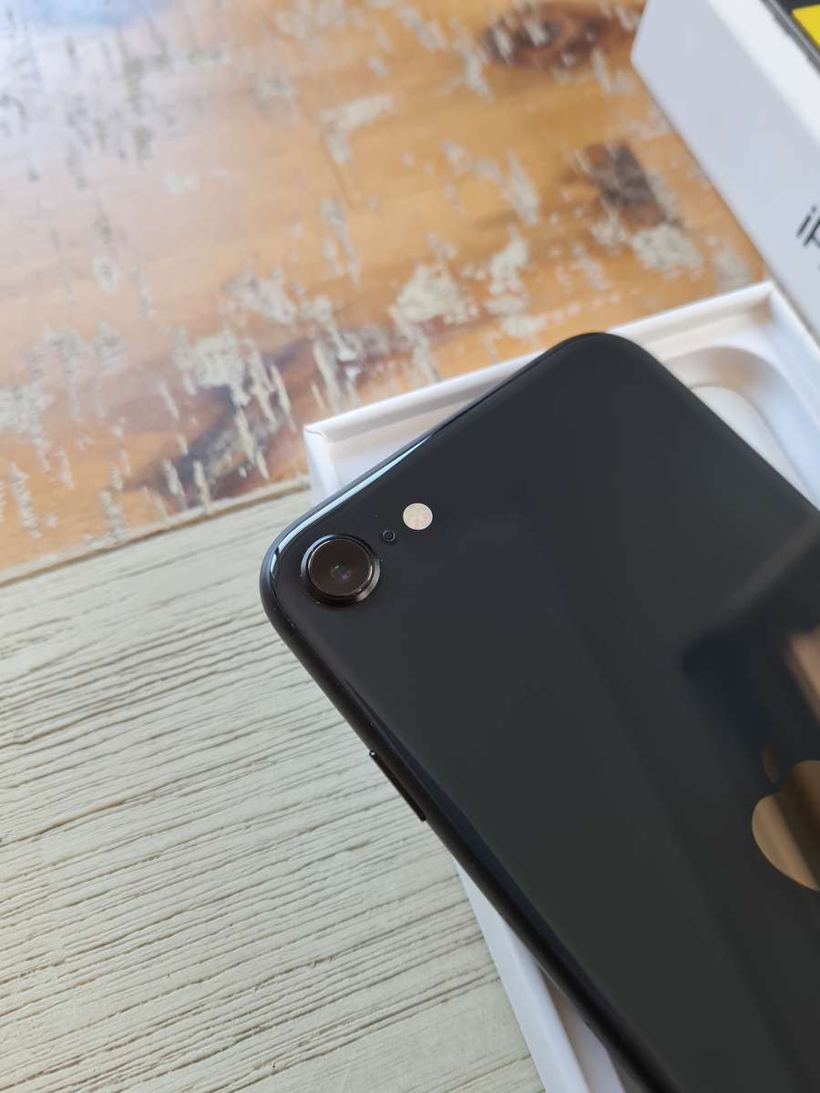 Apple iPhone SE 2020 64GB Black