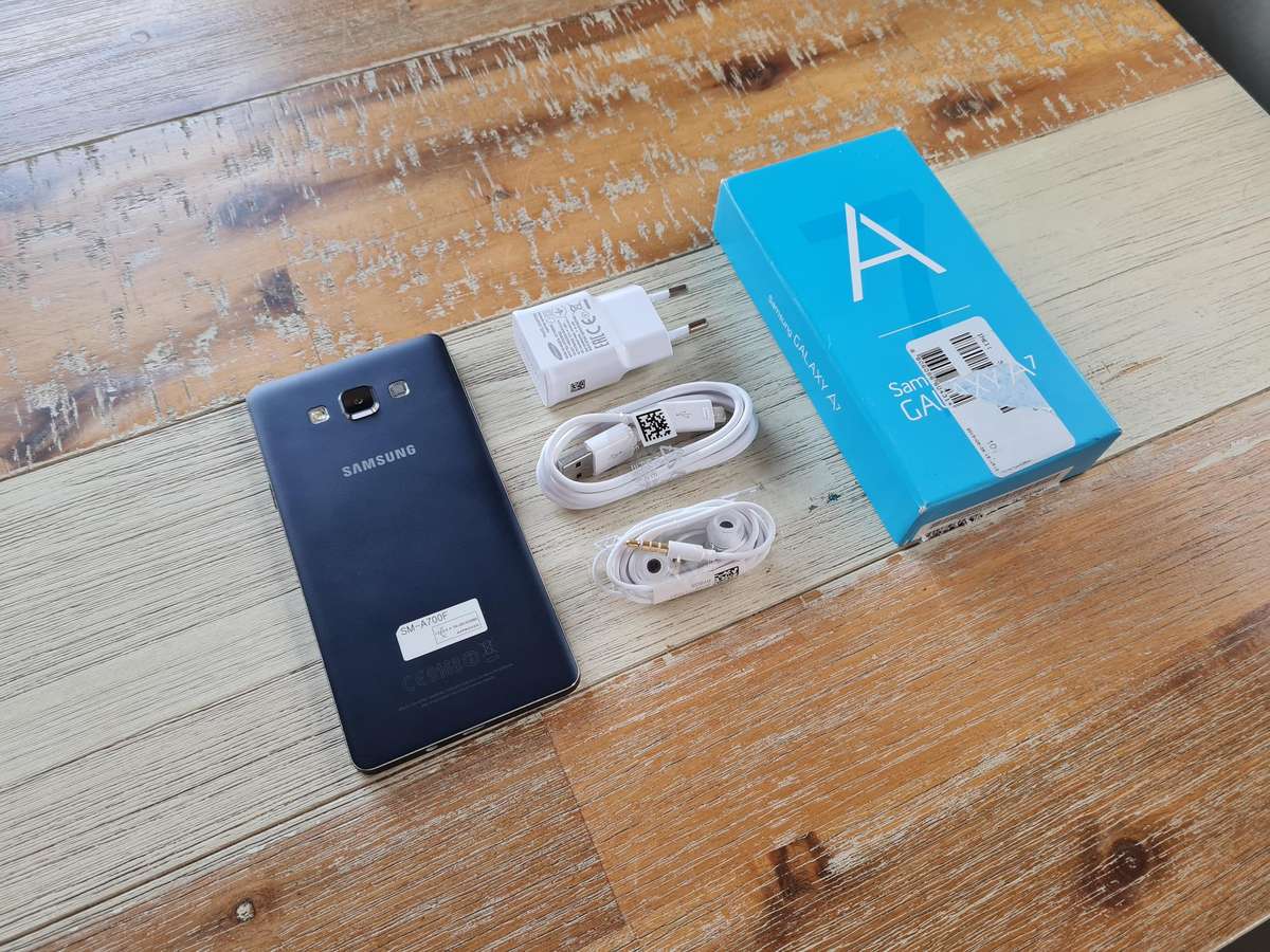 Samsung Galaxy A7 16GB Midnight Black