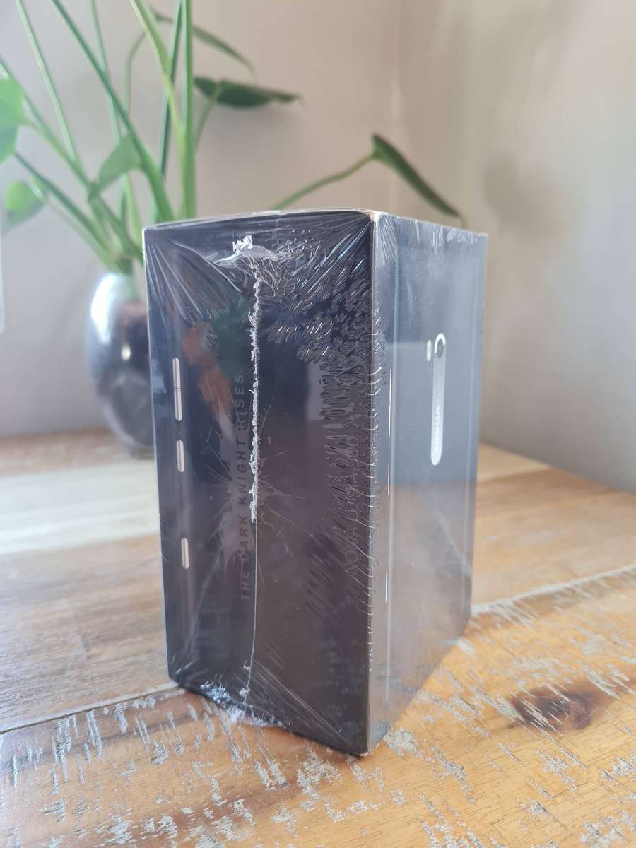 Nokia Lumia 900 16GB Black Bundle(Nokia Lumia 640)