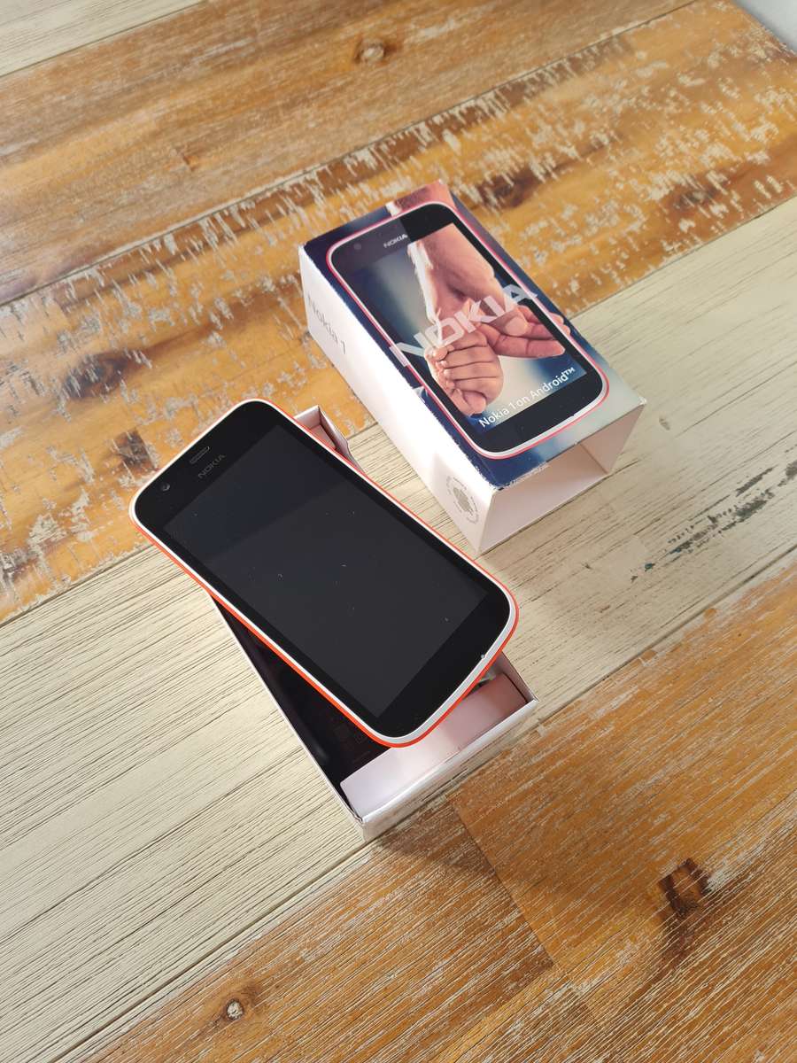 Nokia 1 8GB Warm Red