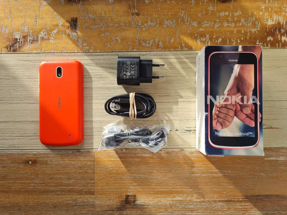 Nokia 1 8GB Warm Red