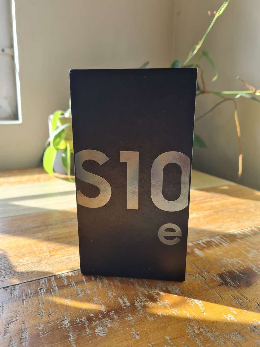 Samsung Galaxy S10e 128GB Prism Black
