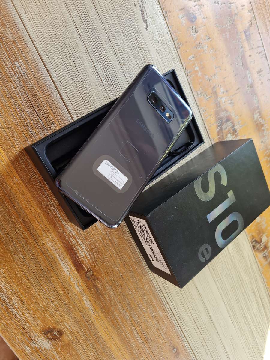 Samsung Galaxy S10e 128GB Prism Black