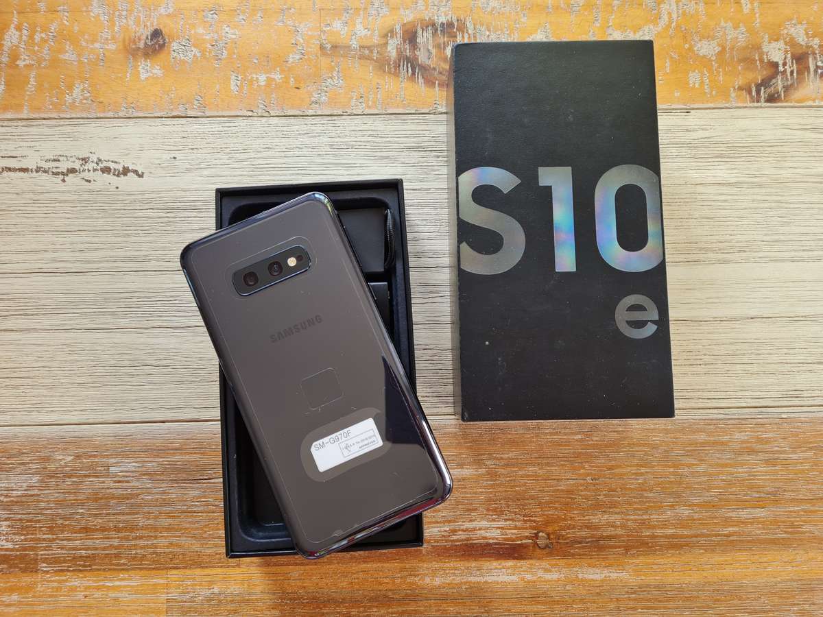 Samsung Galaxy S10e 128GB Prism Black