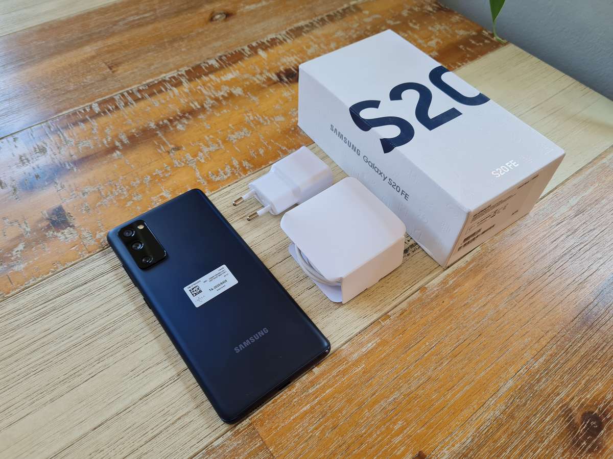 Samsung Galaxy S20 FE 128GB Cloud Navy