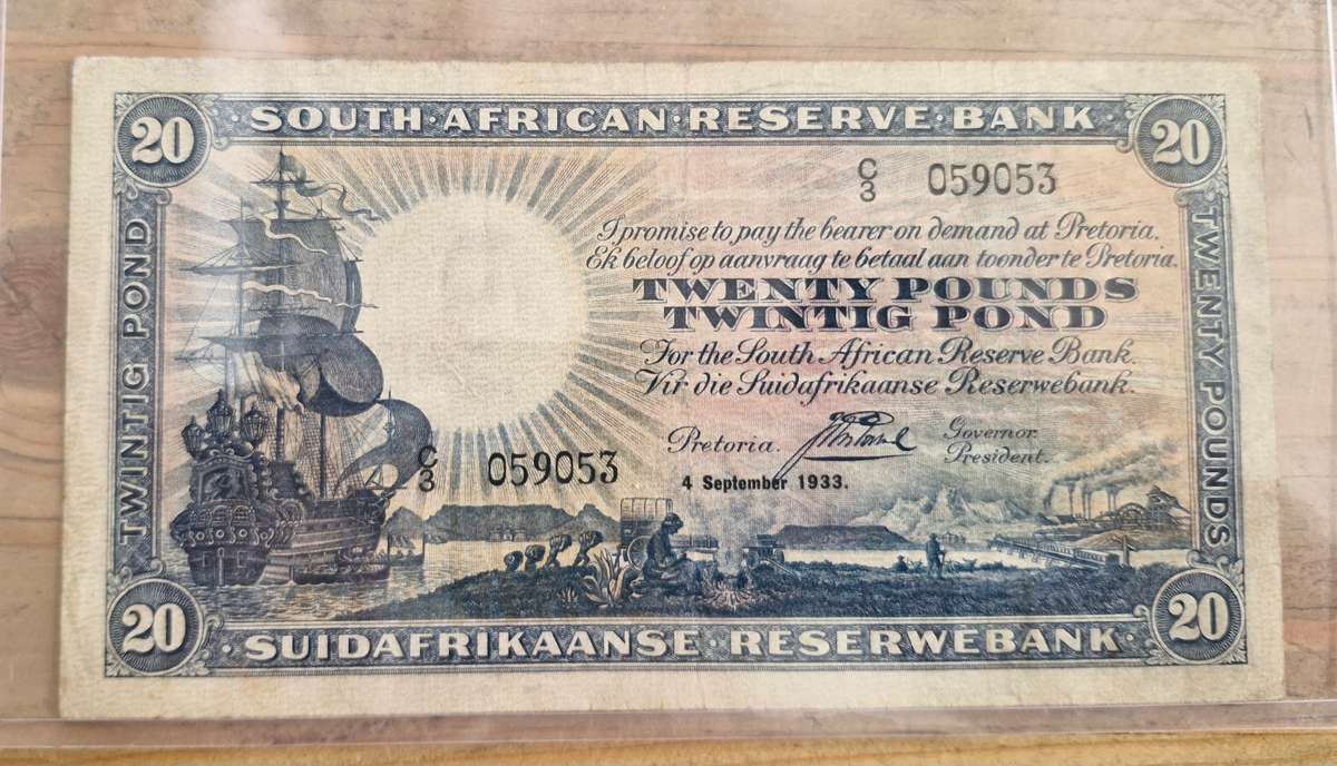 1933 South Africa J Postmus 20 Pounds Graded XF40