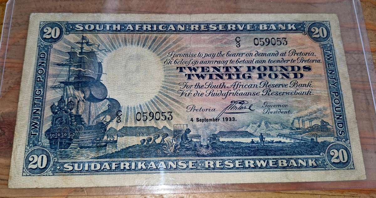 1933 South Africa J Postmus 20 Pounds Graded XF40