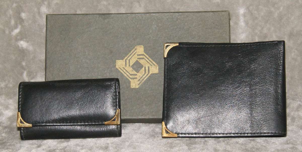 Leather wallet set gifted to Charles Fortune by Suresh Saraya