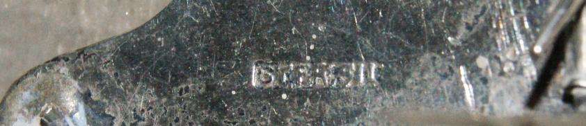 Sterling silver and power shell kiwi bird brooch (6.9g) @ crazy low R1 start