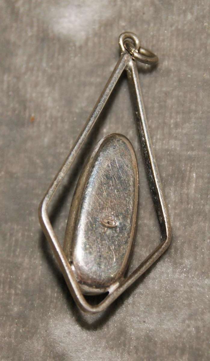 925 Sterling silver pendant (4.9g) @ crazy low R1 start