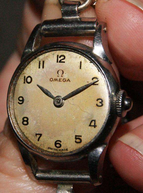 1940's Omega ladies wrist watch (untested, missing glass) @ crazy low R1 start