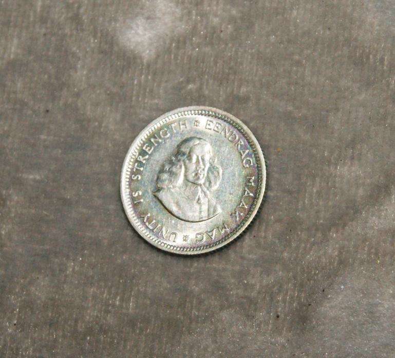 1961 5 cent coin South Africa UNC 50% silver @ crazy low R1 start