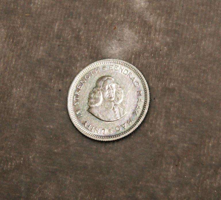 1962 5 cent coin South Africa UNC 50% silver @ crazy low R1 start
