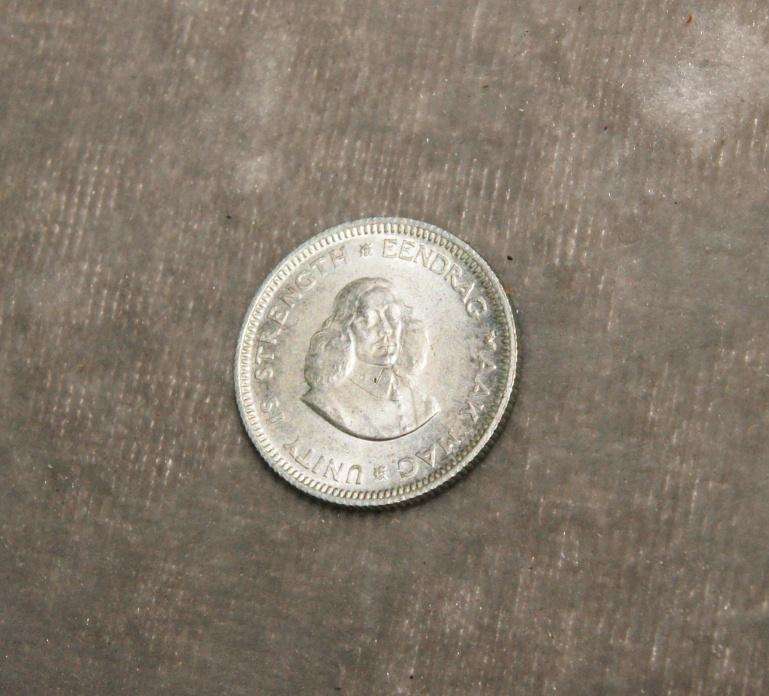 1963 5 cent coin South Africa UNC 50% silver @ crazy low R1 start