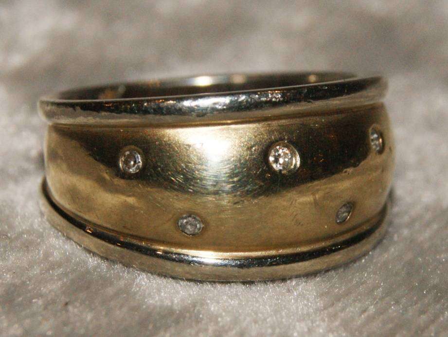 9ct Gold Ring